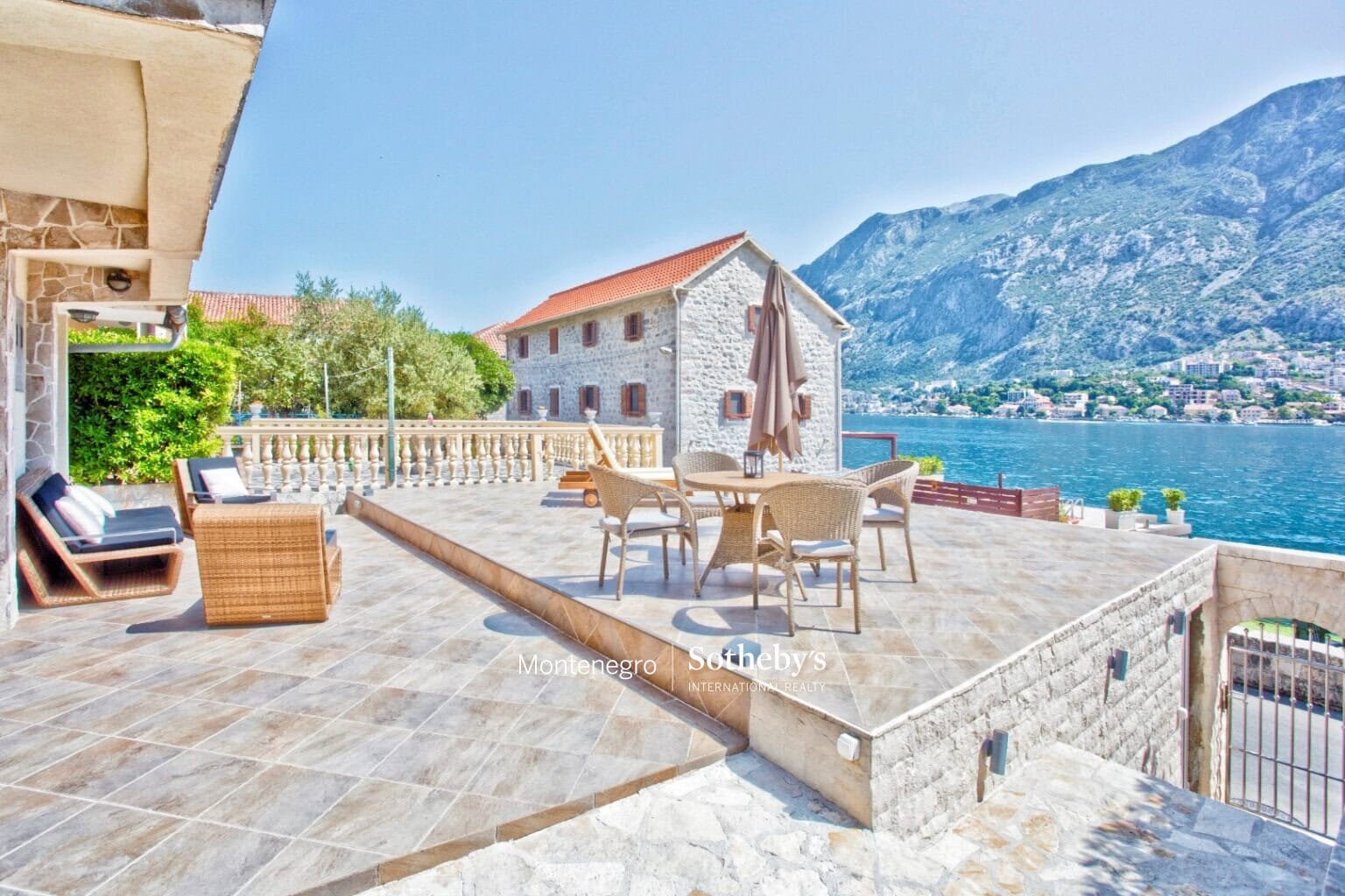 Waterfront house Muo, Kotor