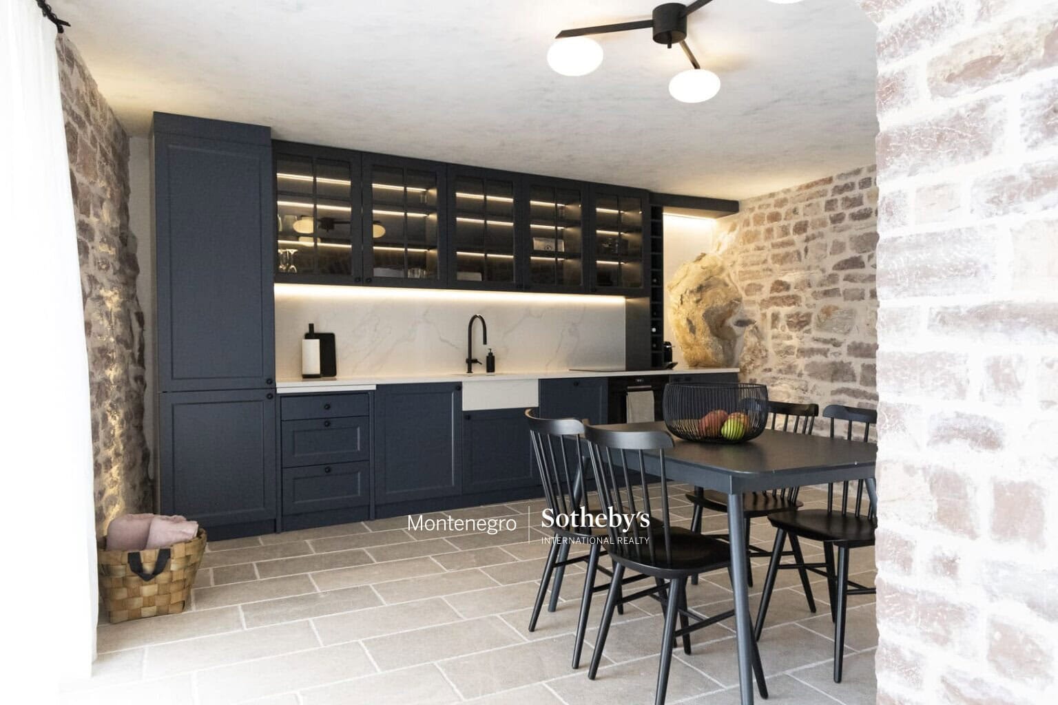 Historical Estate With Private Pool, Tivat