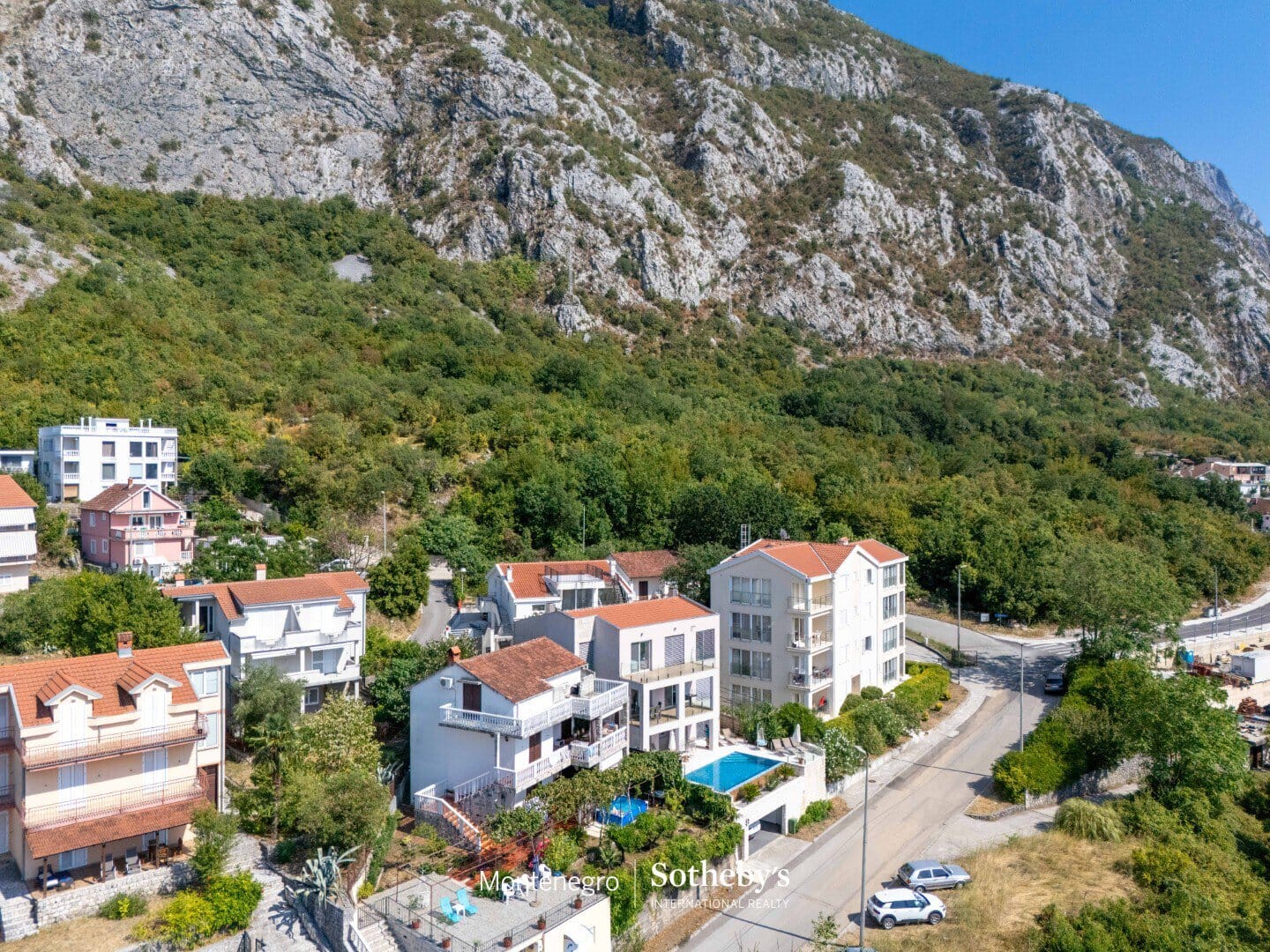 Luxus-Familienvilla Dobrota mit 6 Schlafzimmern