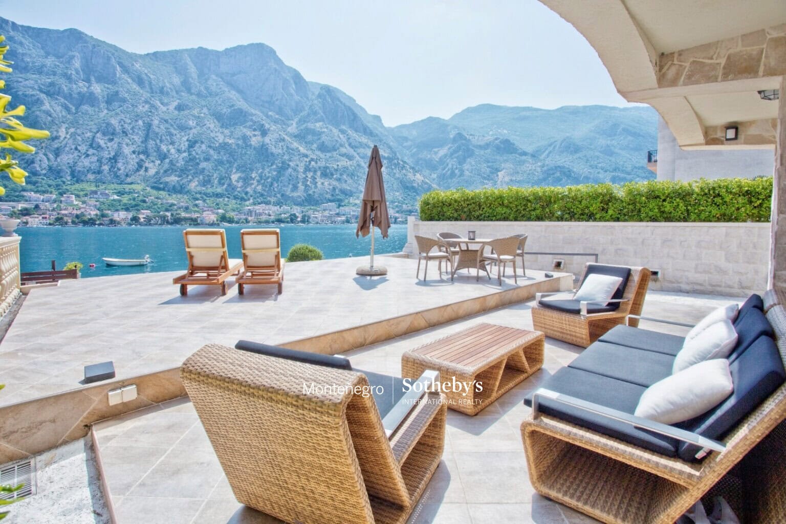 Waterfront house Muo, Kotor