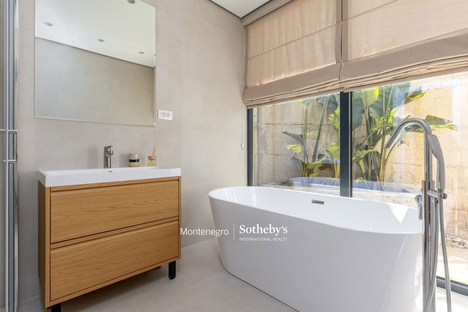 New 2bdr Sea View Townhouse
