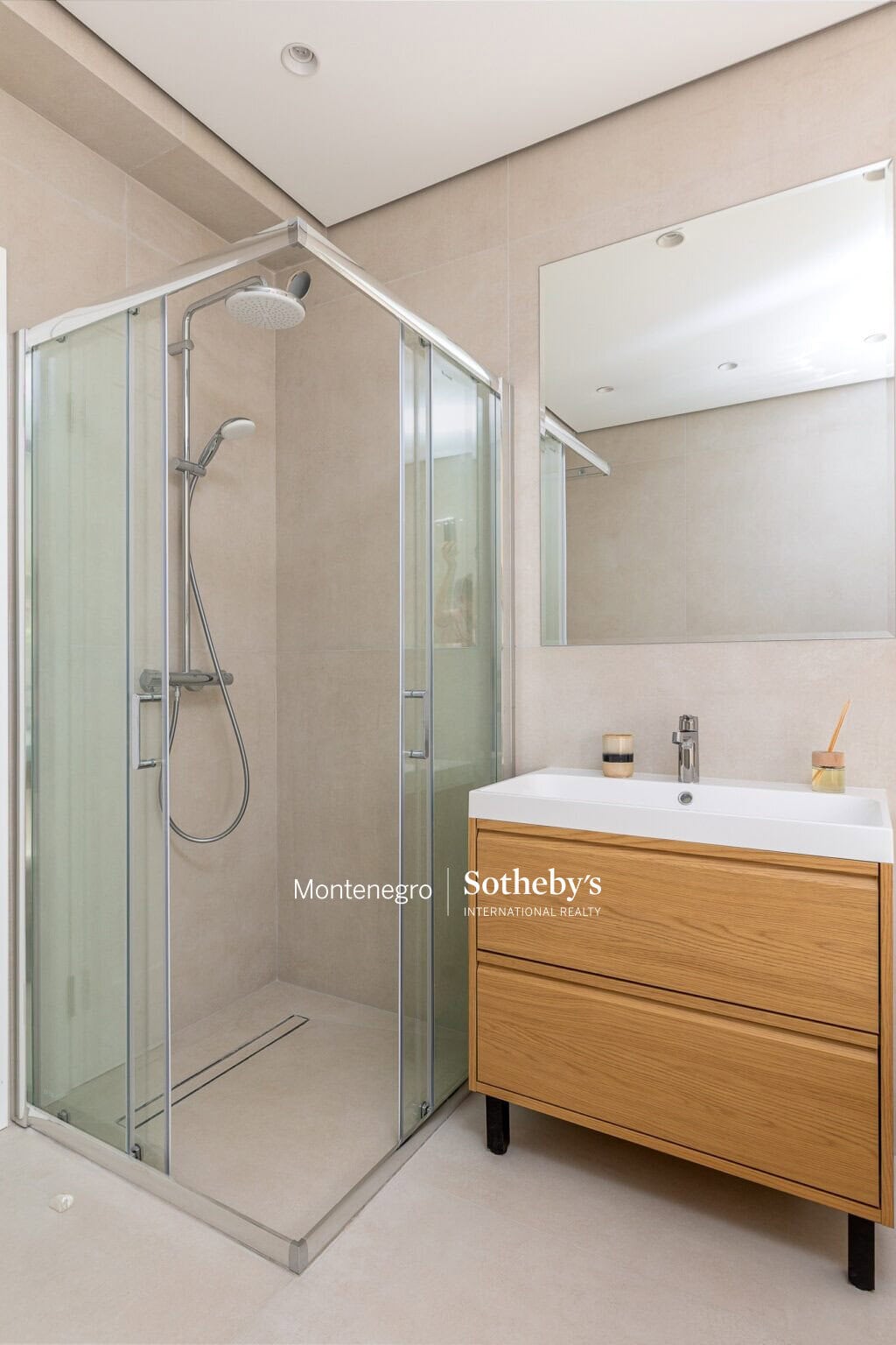 New 2bdr Sea View Townhouse
