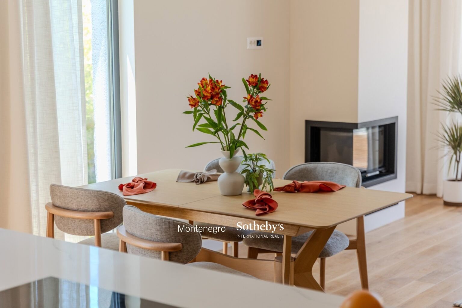 New 2bdr Sea View Townhouse