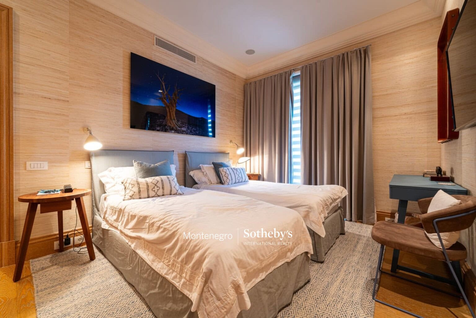 Exclusive 2bdr Corner Apartment in Ksenija building