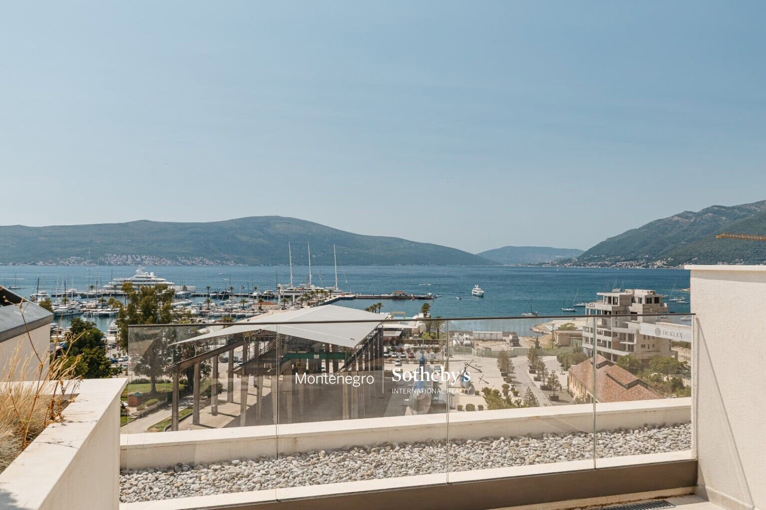 Spacious 1bdr Apartment Boka Place