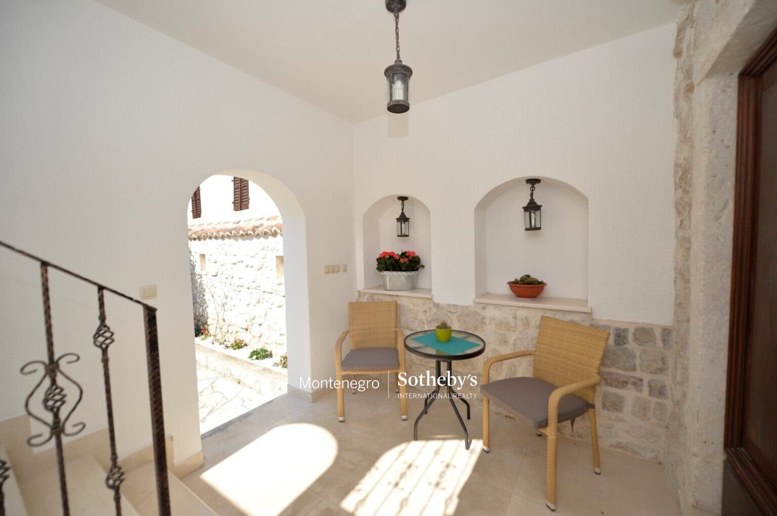 Historical stone villa Prcanj