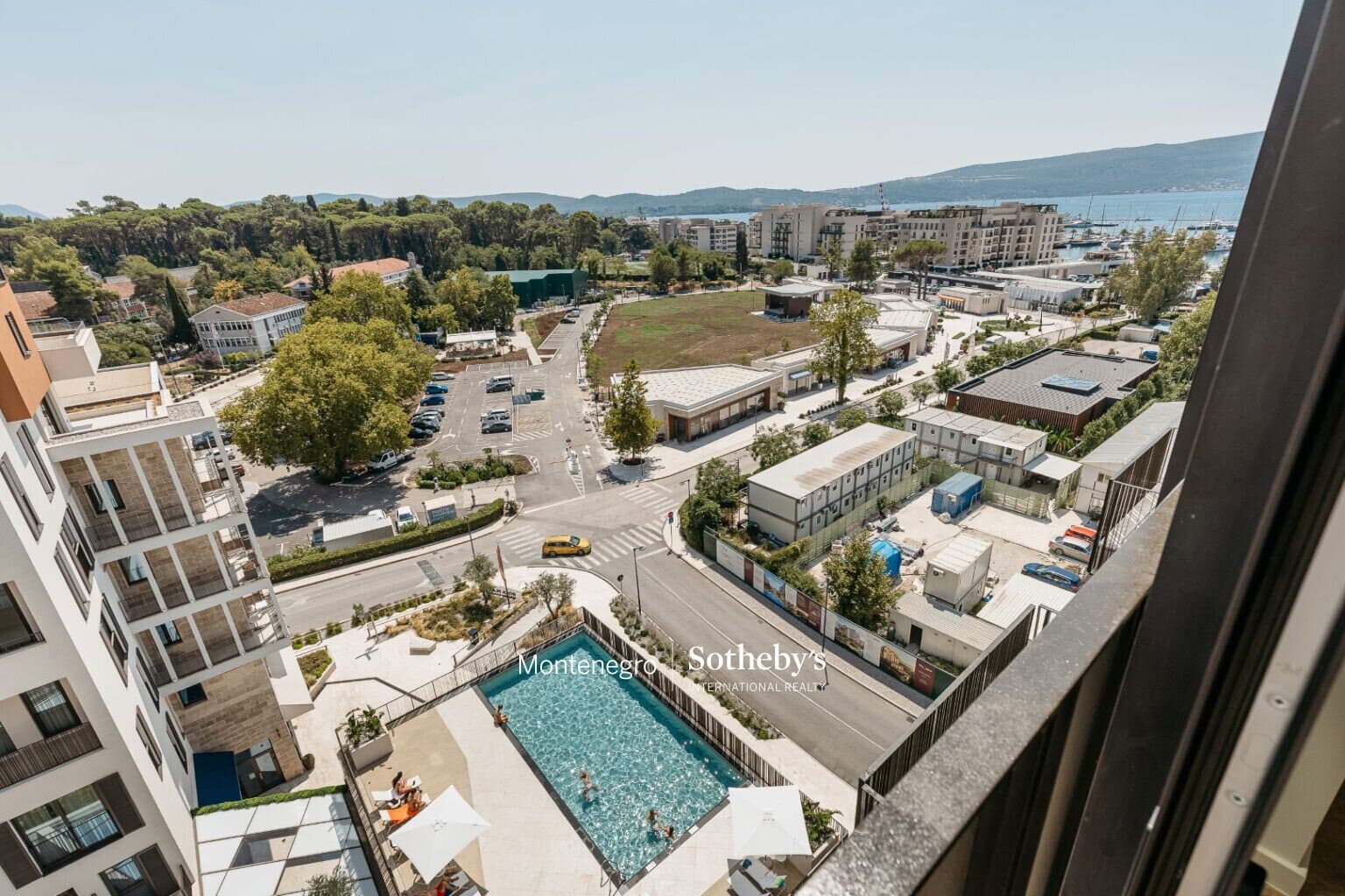 Spacious 1bdr Apartment Boka Place