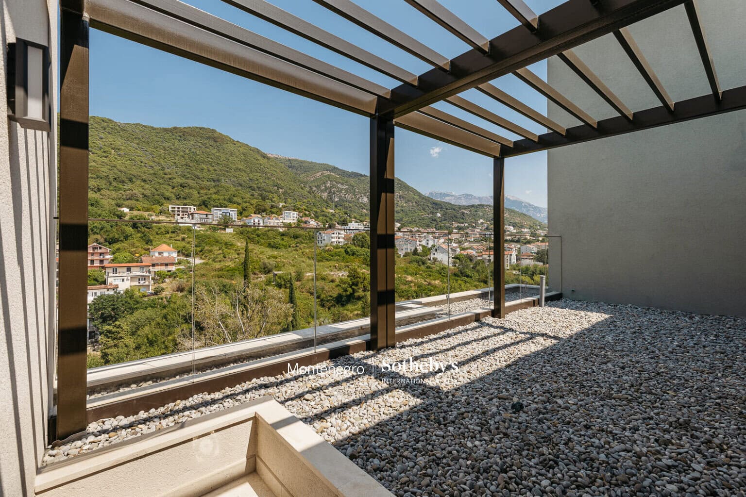 Ostro Penthouse, Boka Place