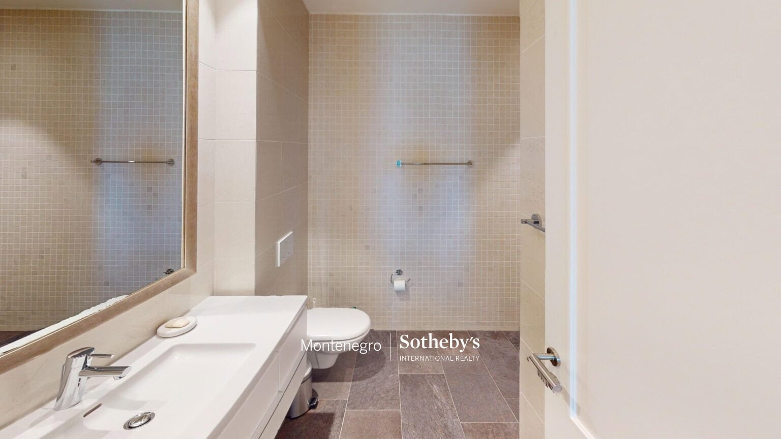 Two-bedroom exclusive apartment, Luštica Bay