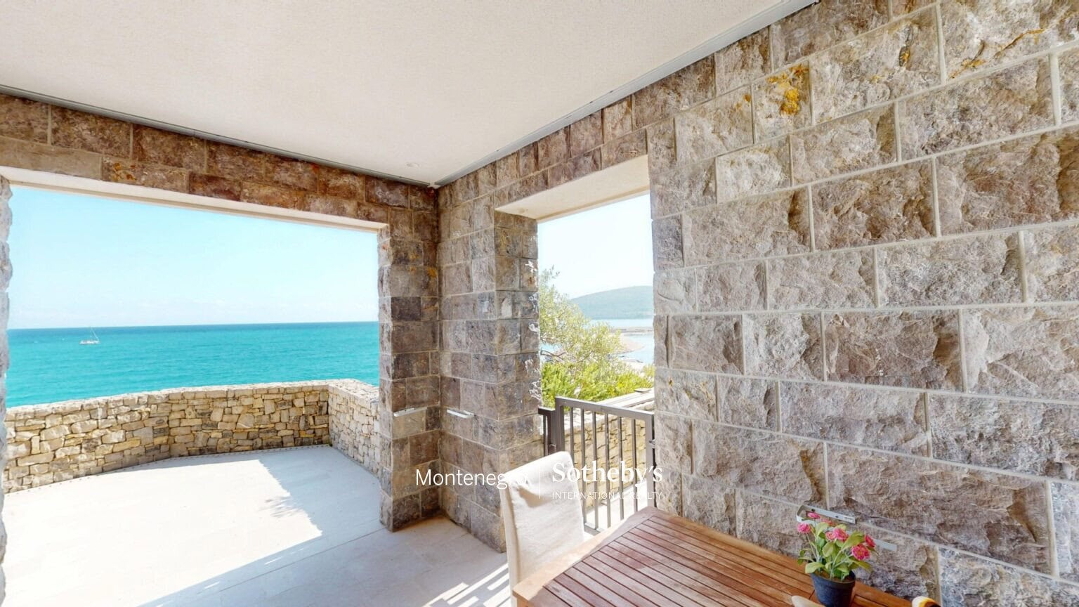 Two-bedroom exclusive apartment, Luštica Bay