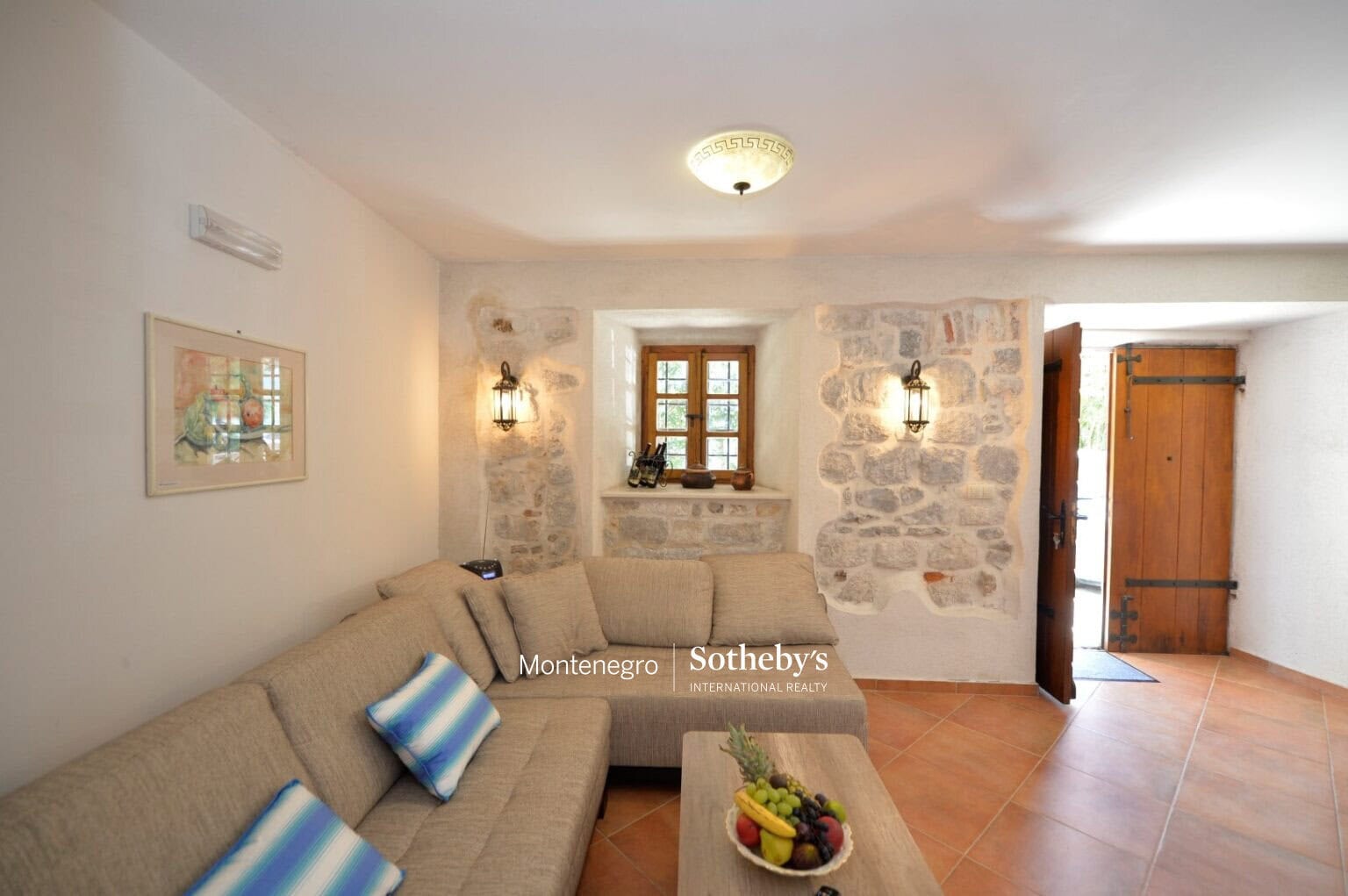 Historical stone villa Prcanj