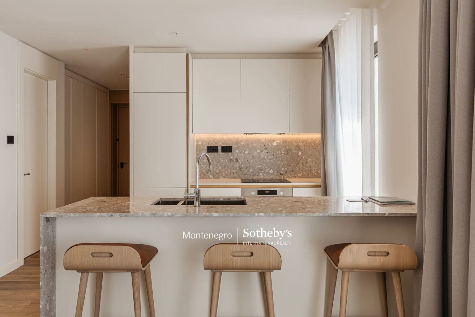 Ostro Penthouse, Boka Place