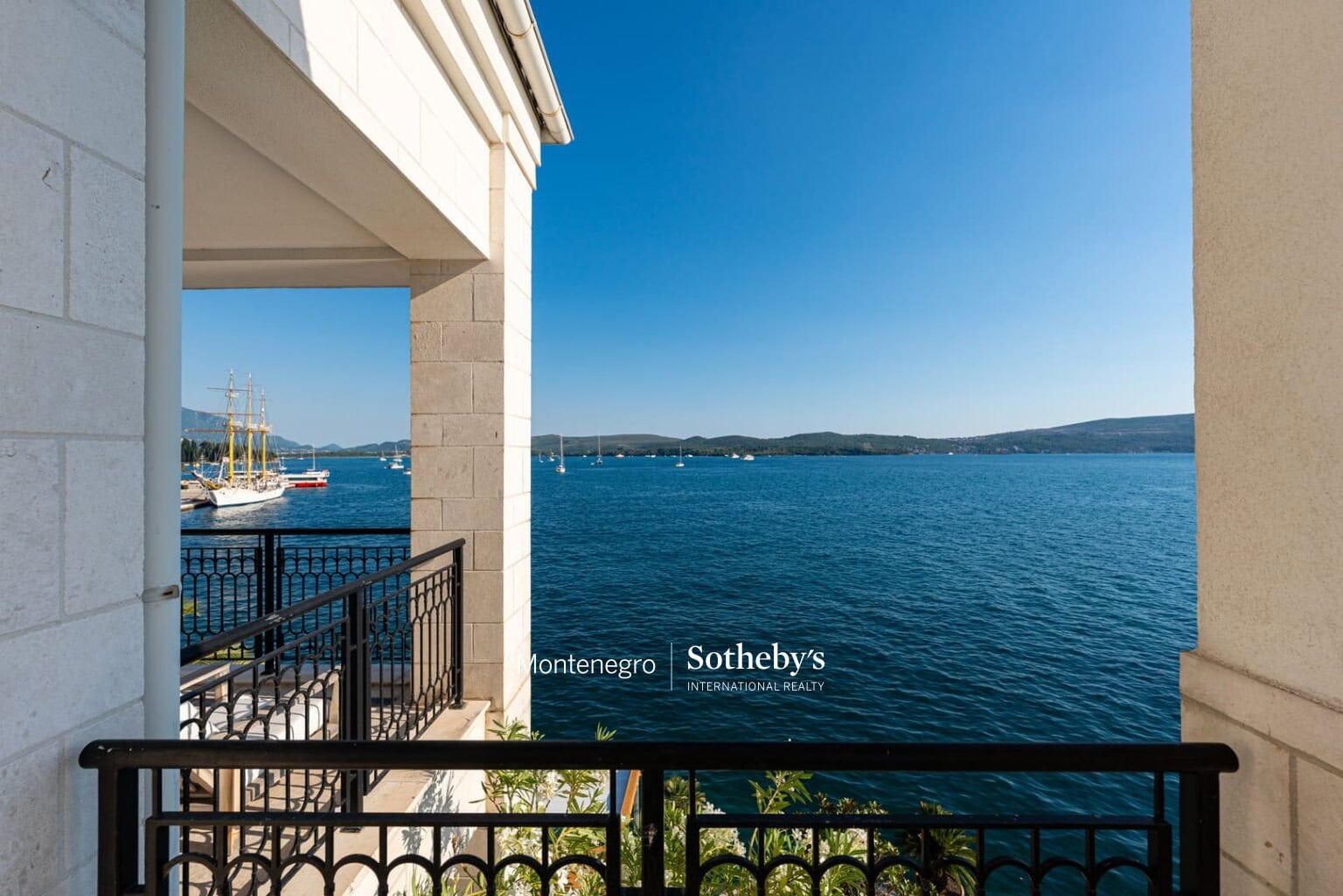 Exclusive 2bdr Corner Apartment in Ksenija building