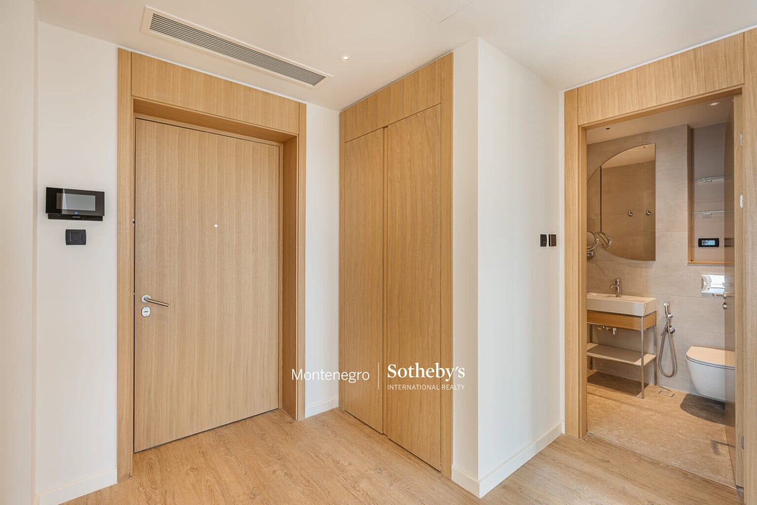 Spacious 1bdr Apartment Boka Place