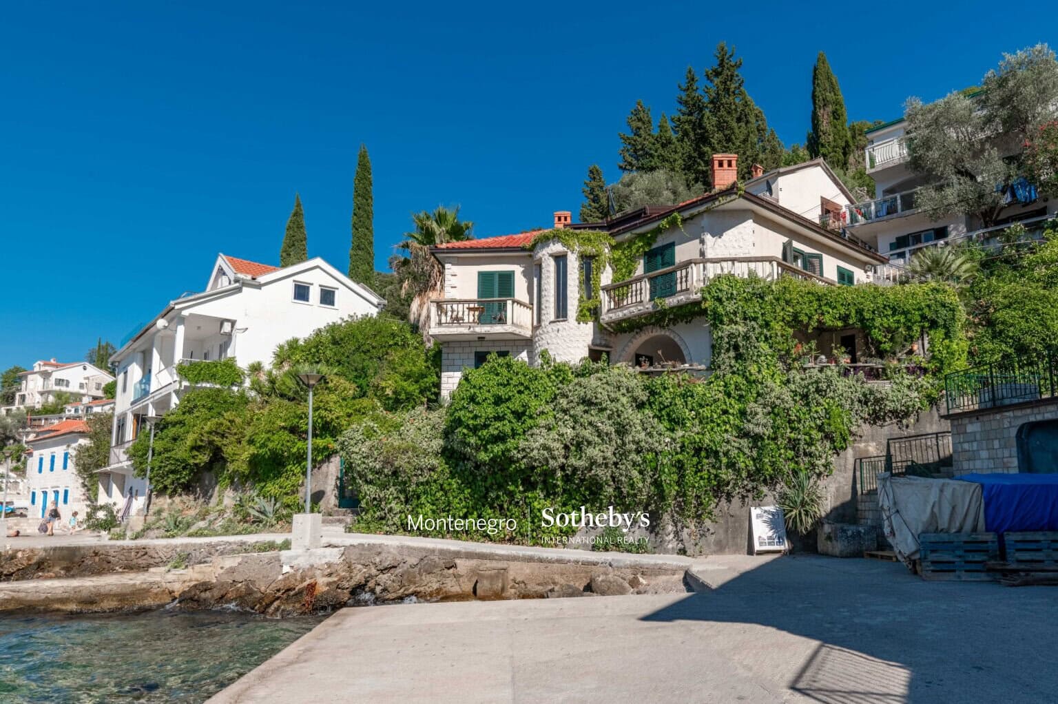 Waterside house Rose, Lustica