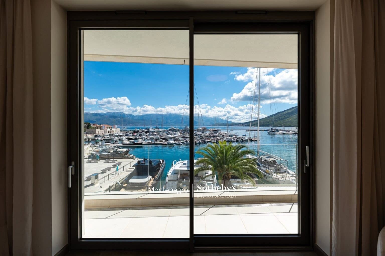Portonovi 2bdr Marina Apartment