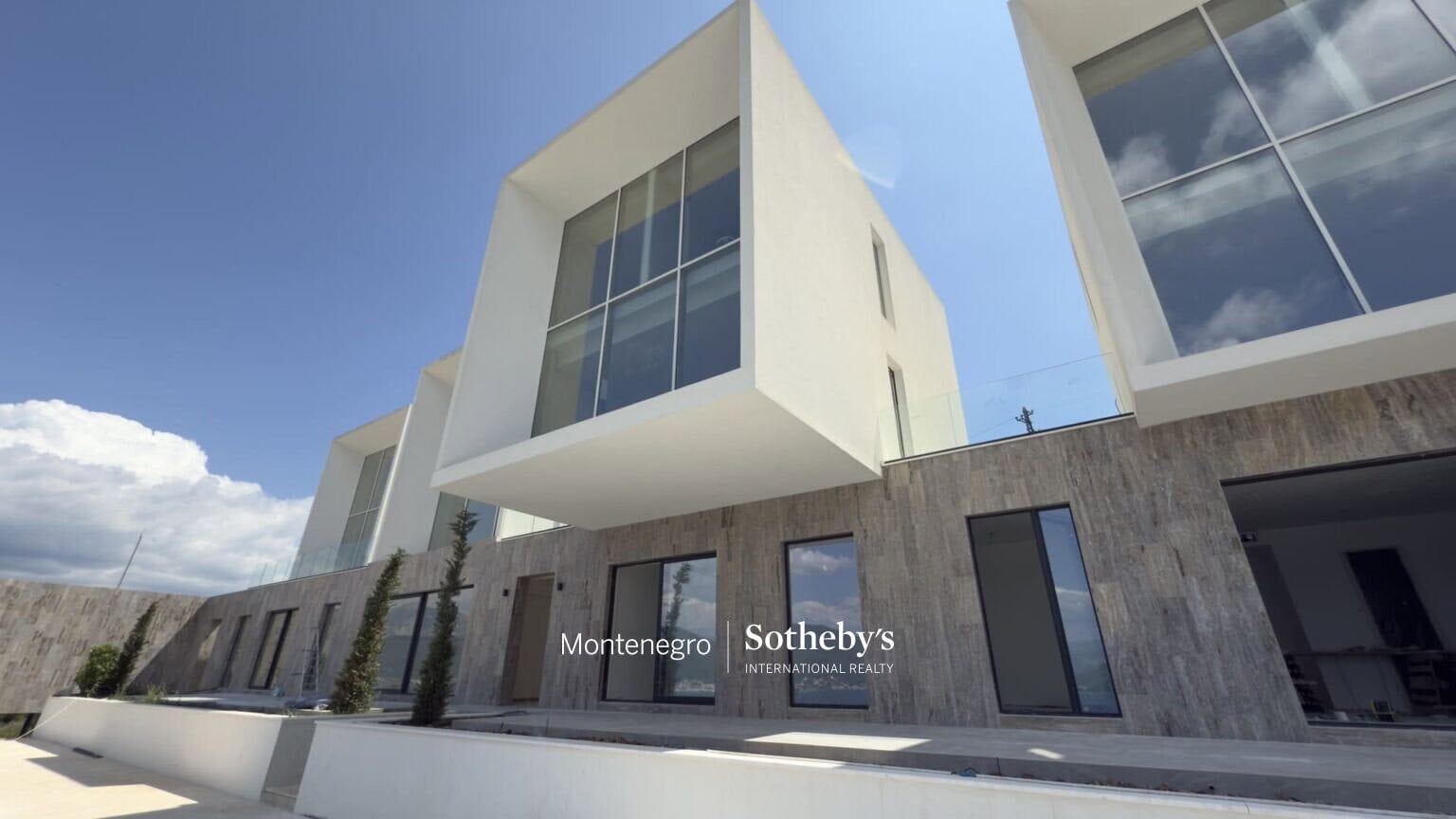 Modern 1bdr Apartment Krasici