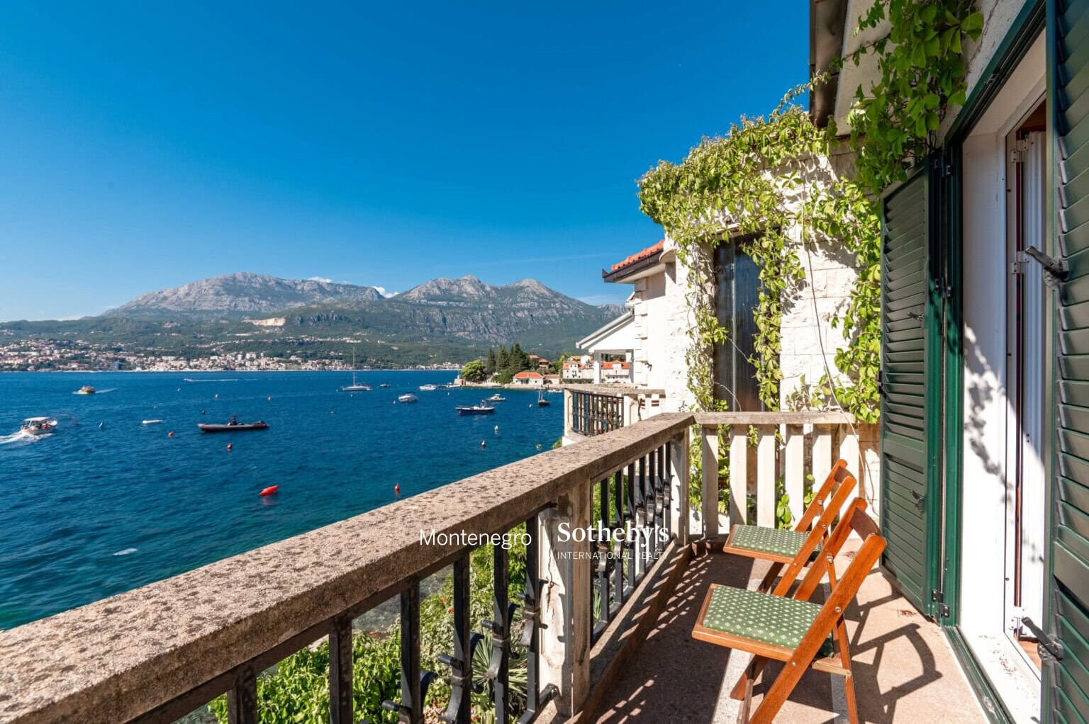Waterside house Rose, Lustica