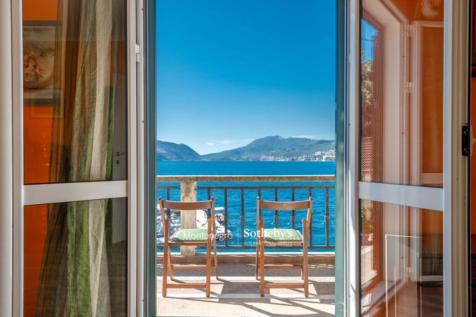 Waterside house Rose, Lustica