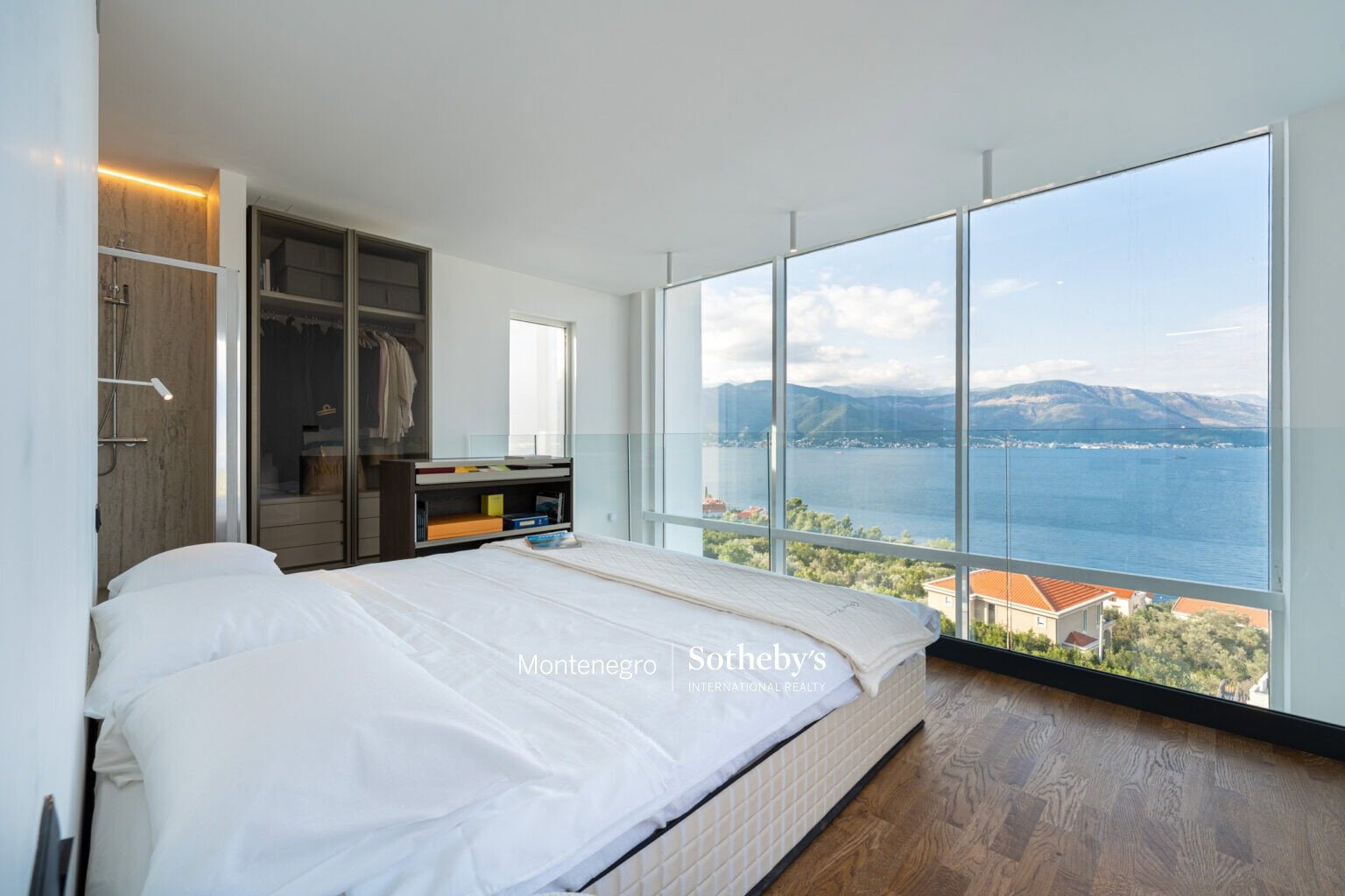 Luxury Sea-View Apartment for Rent,Krasici