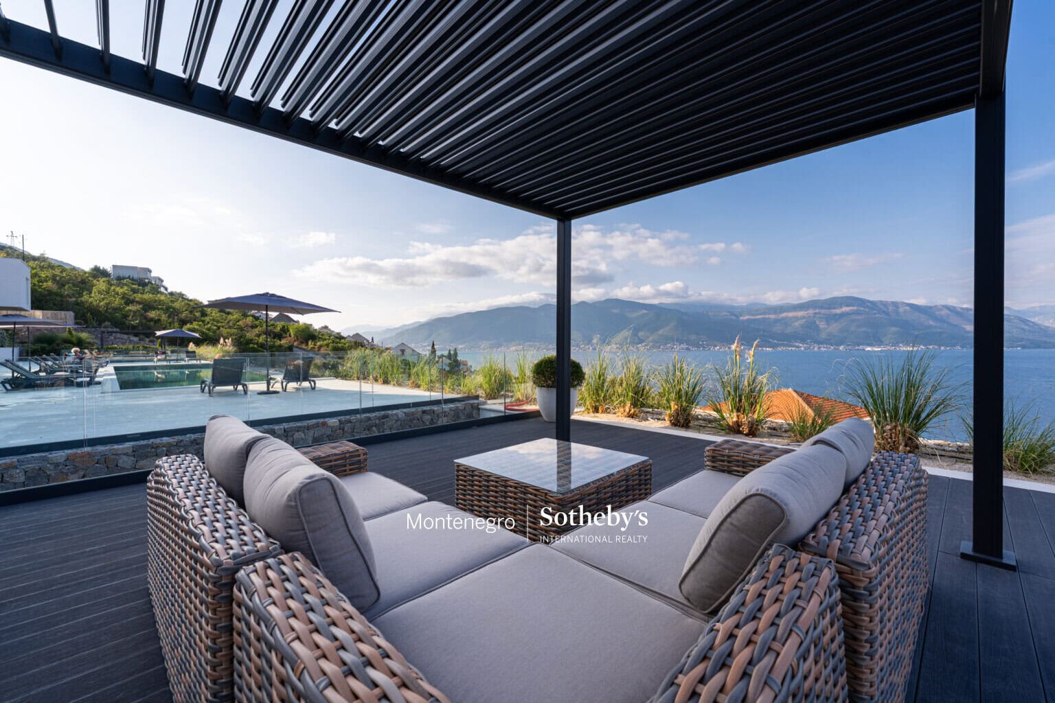 Luxury Sea-View Apartment for Rent,Krasici