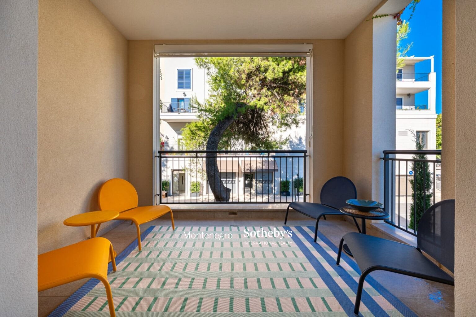 Charming One-bedroom Apartment Centrale