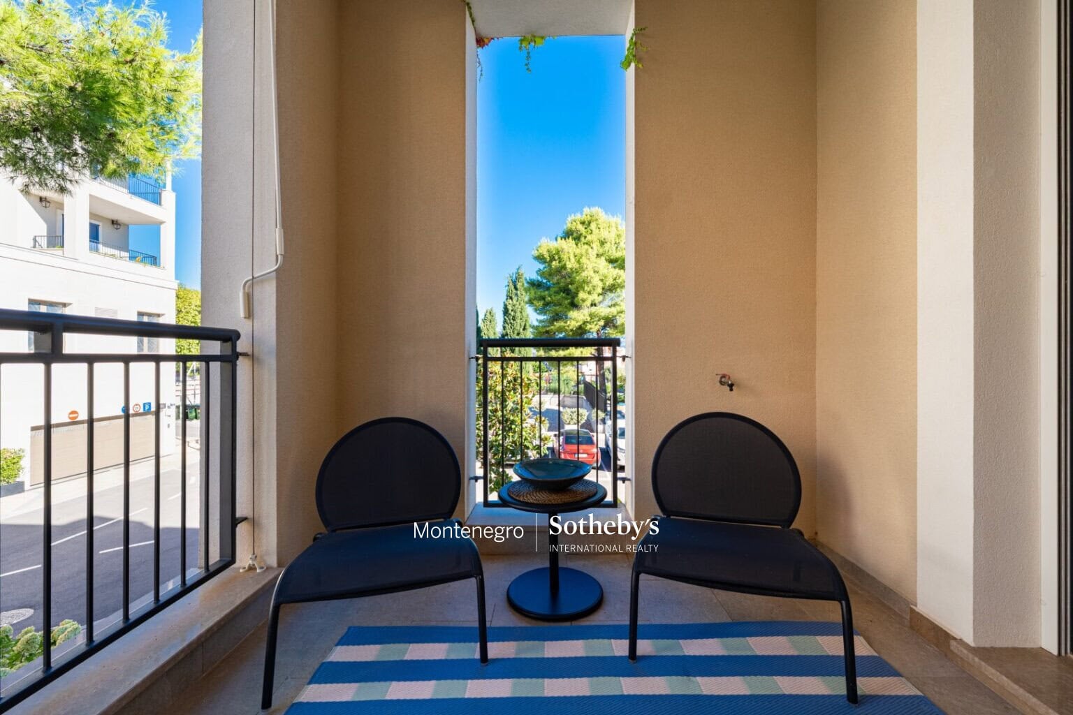 Charming One-bedroom Apartment Centrale