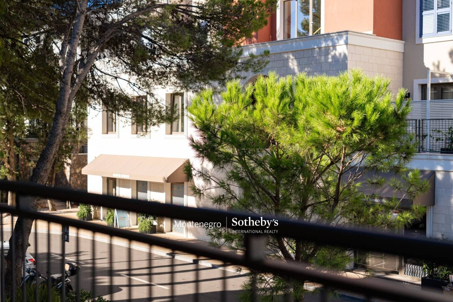 Charming One-bedroom Apartment Centrale