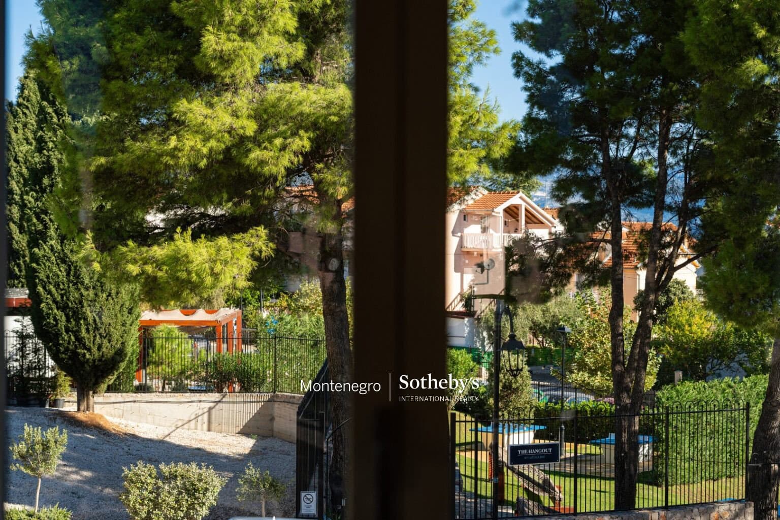 Charming One-bedroom Apartment Centrale