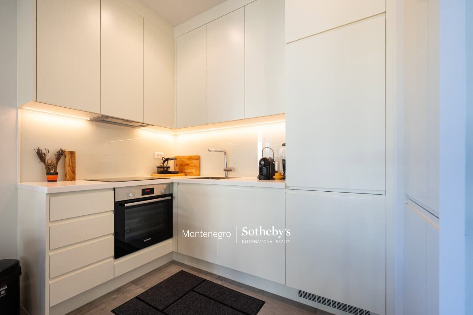 Charming One-bedroom Apartment Centrale