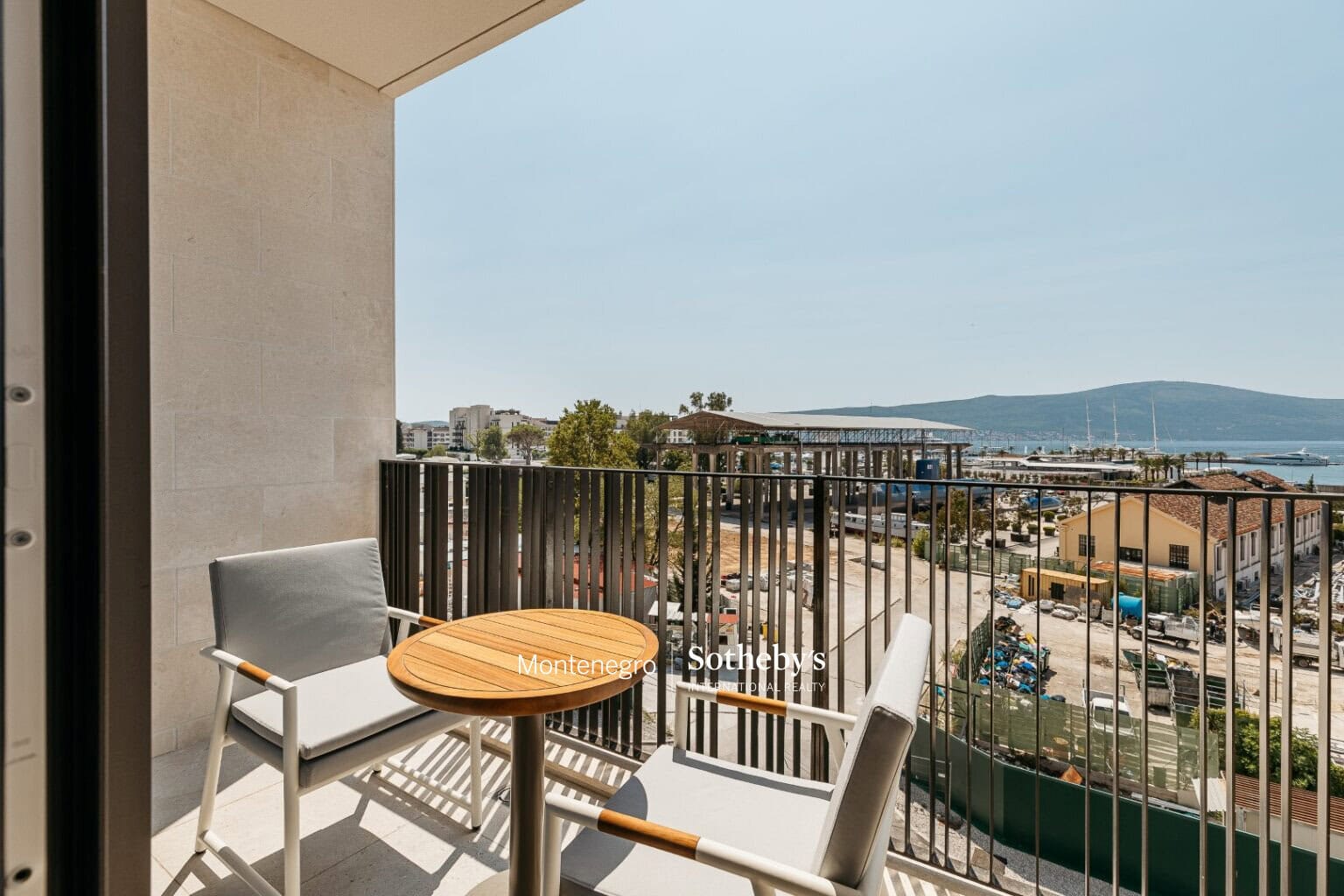 Mistral 1bdr Apartment