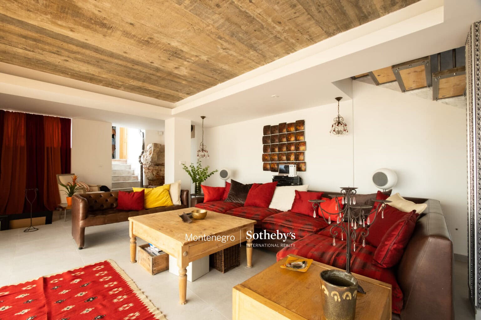 Contemporary estate Klinci