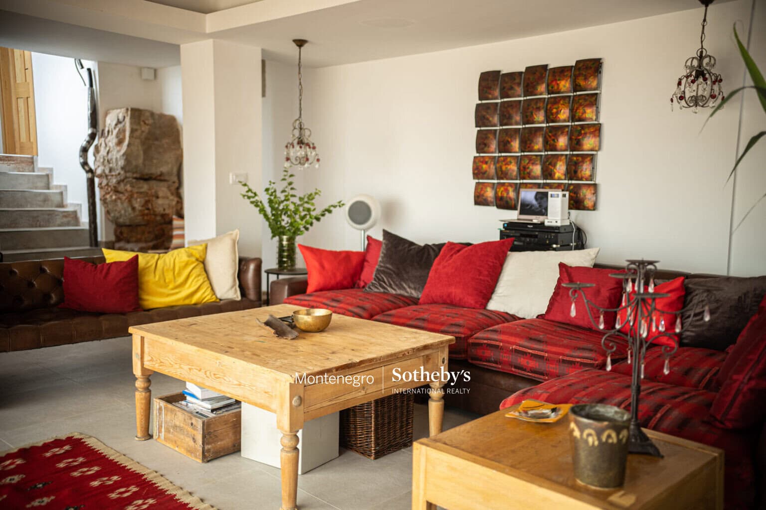 Contemporary estate Klinci