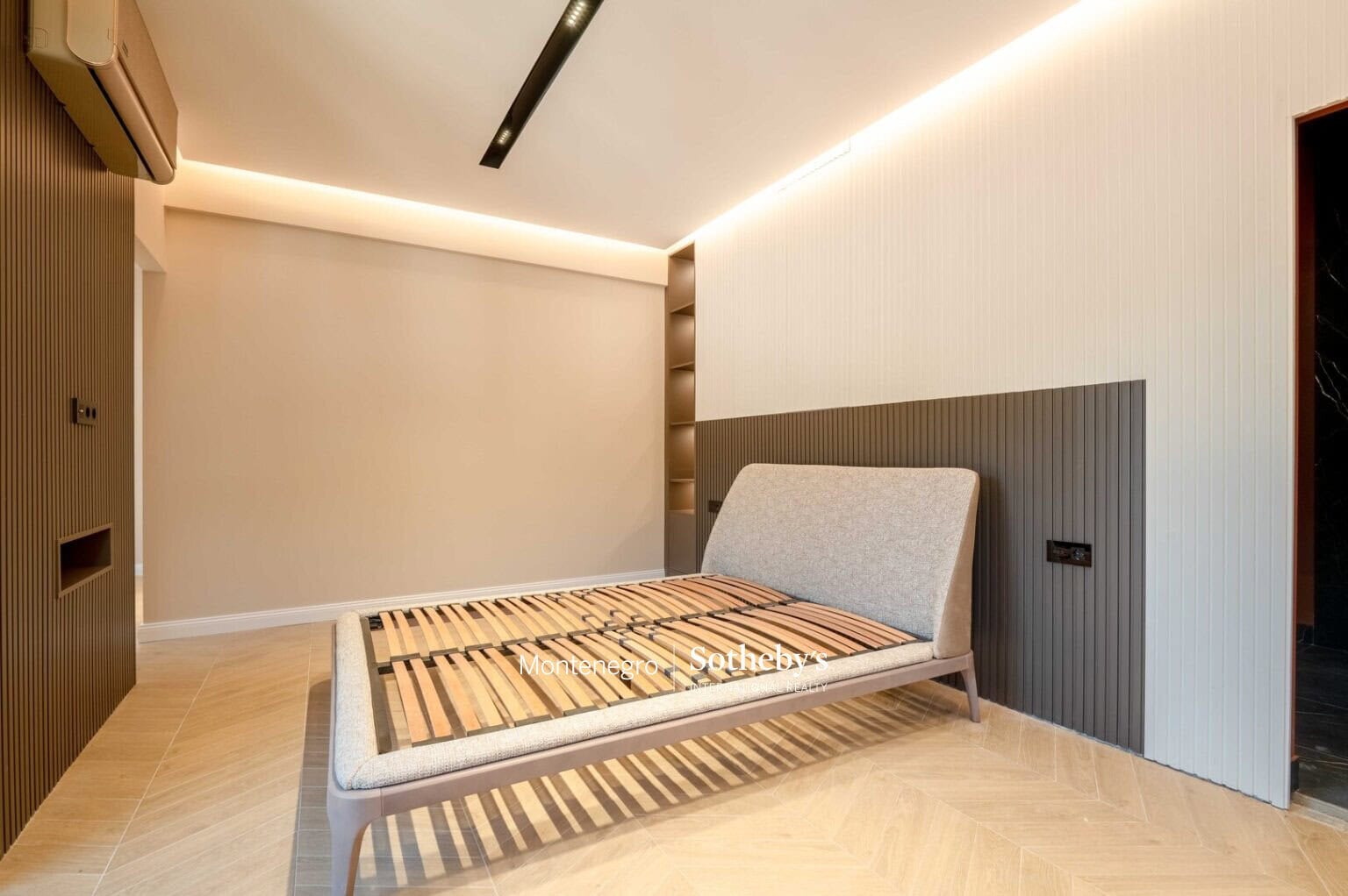 Luxury 3bdr Penthouse