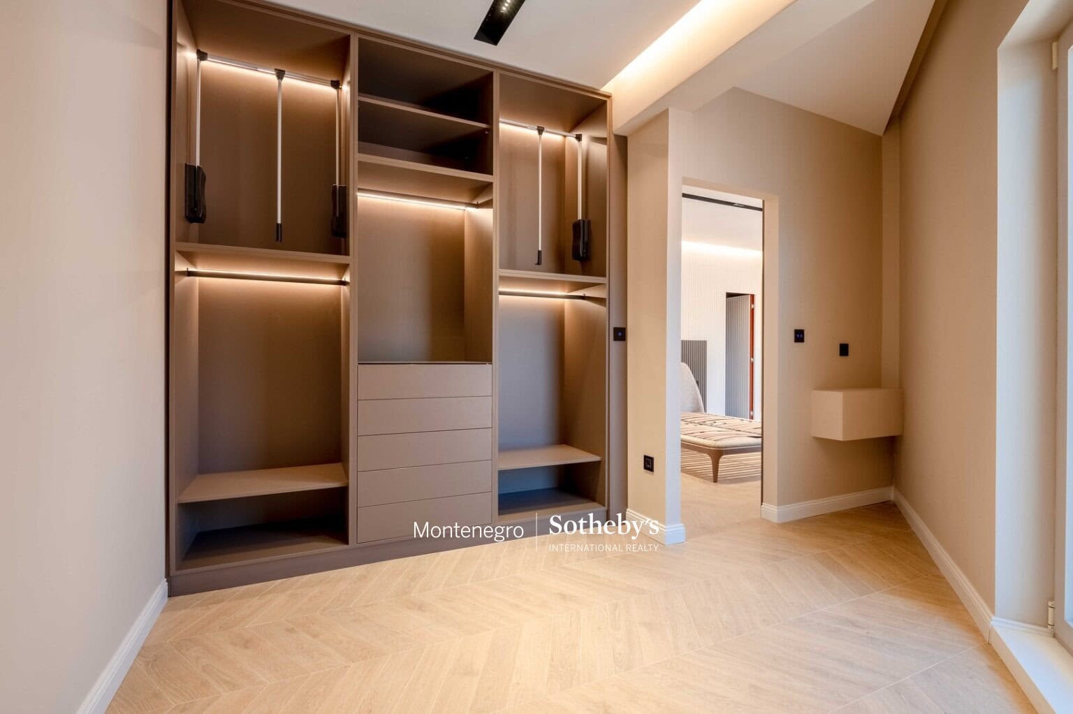 Luxury 3bdr Penthouse