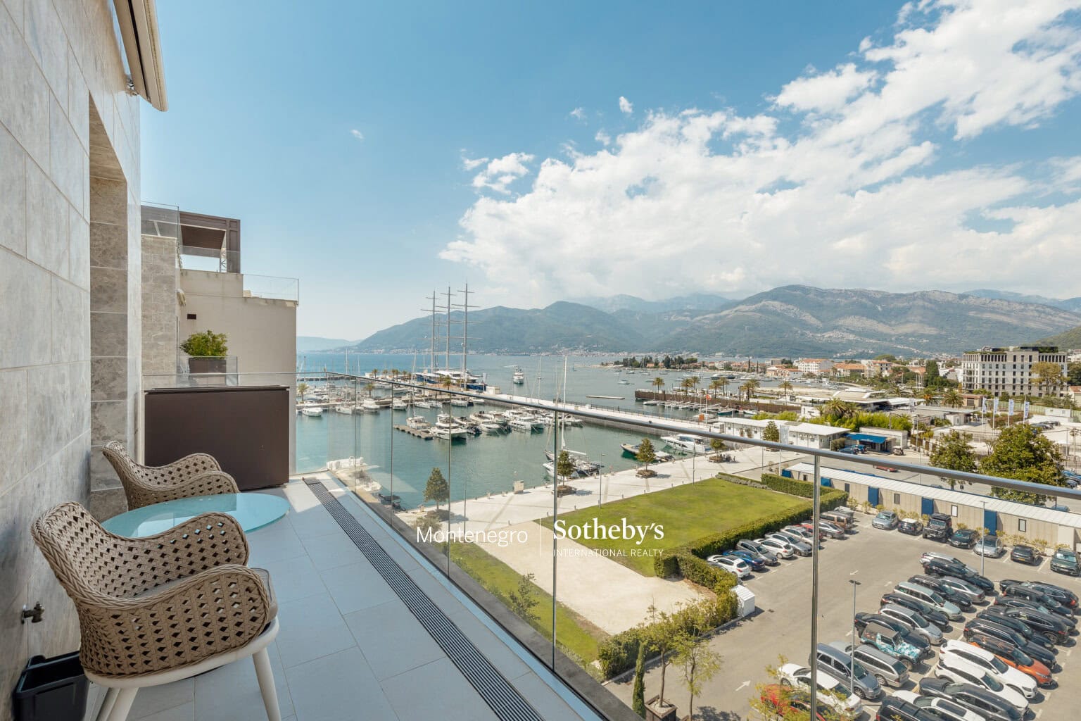 Baia 1bdr Sea-View Apartment