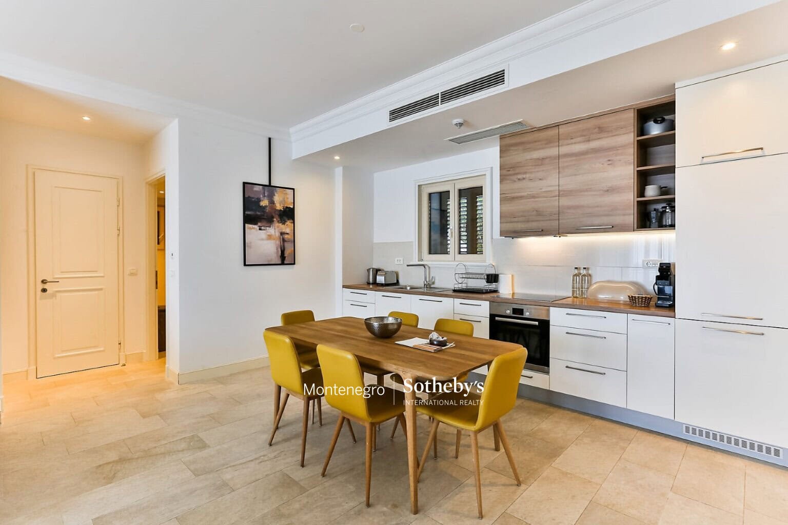 Furnished 2 bedroom Apartment Lustica Bay