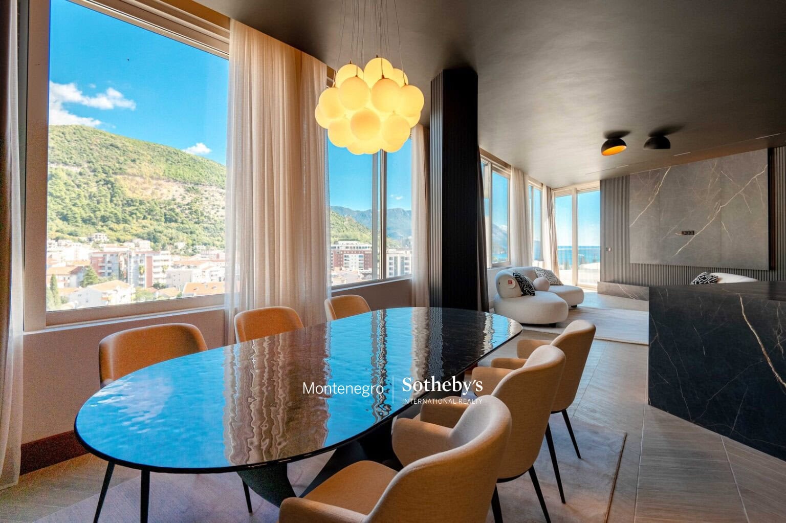 Luxury 3bdr Penthouse