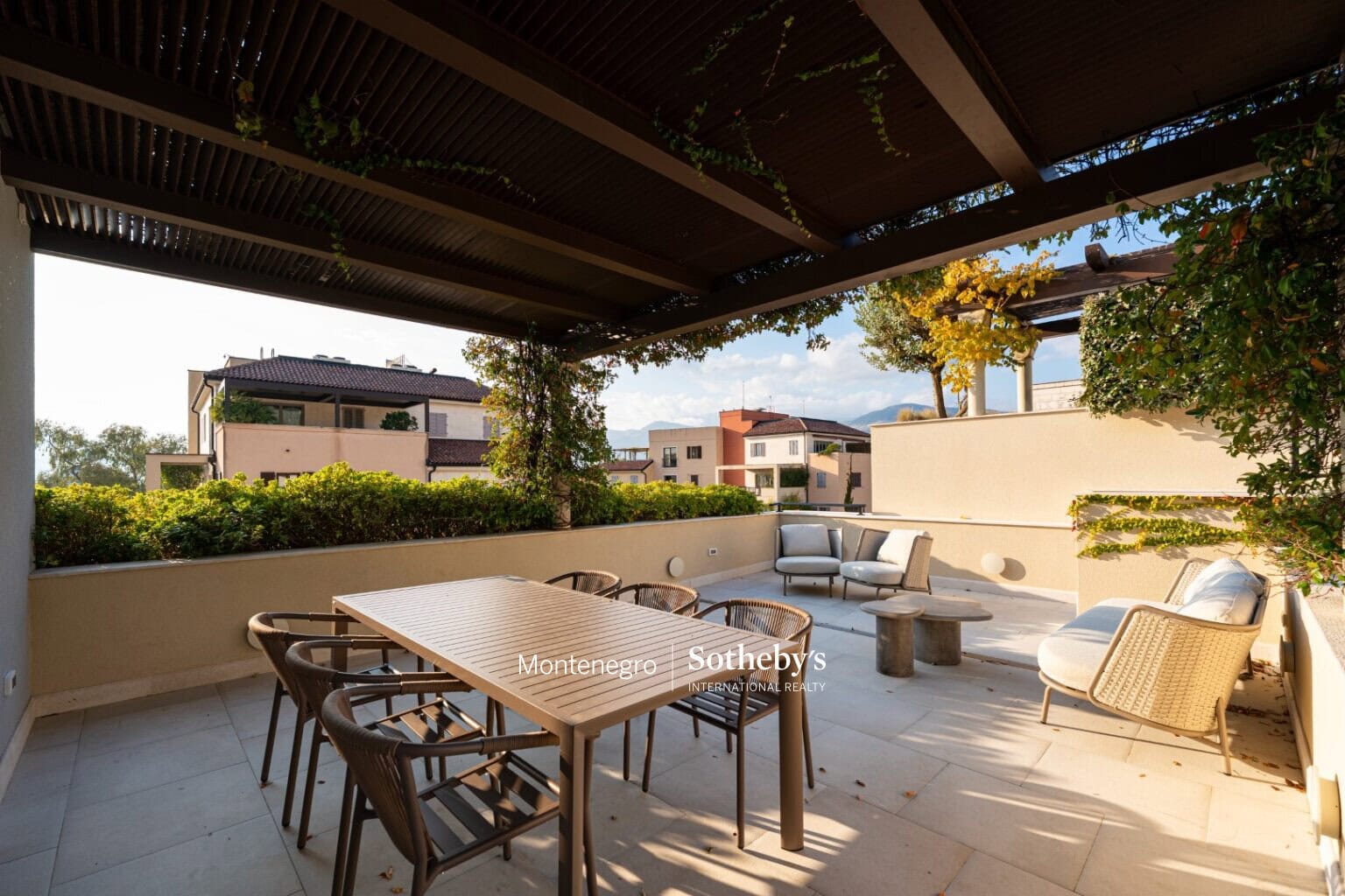 Zeta 3bdr Penthouse