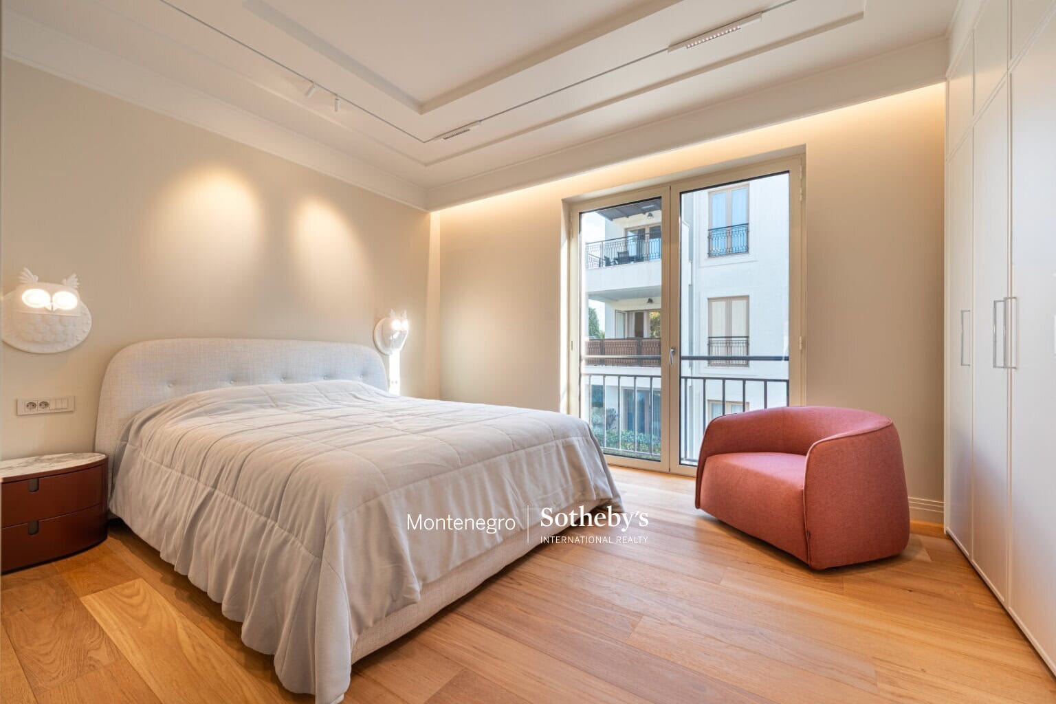 Zeta 3bdr Penthouse