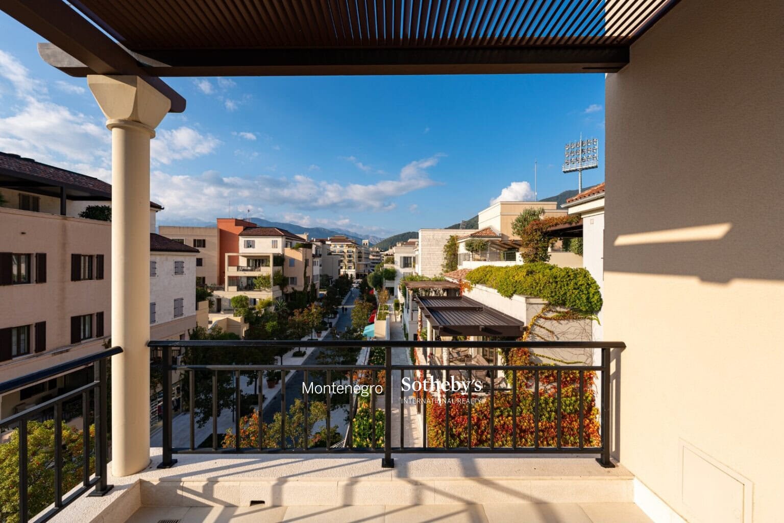 Zeta 3bdr Penthouse