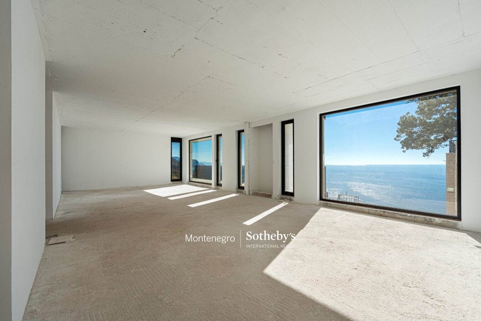 Cliffiside villa Skocidjevojka