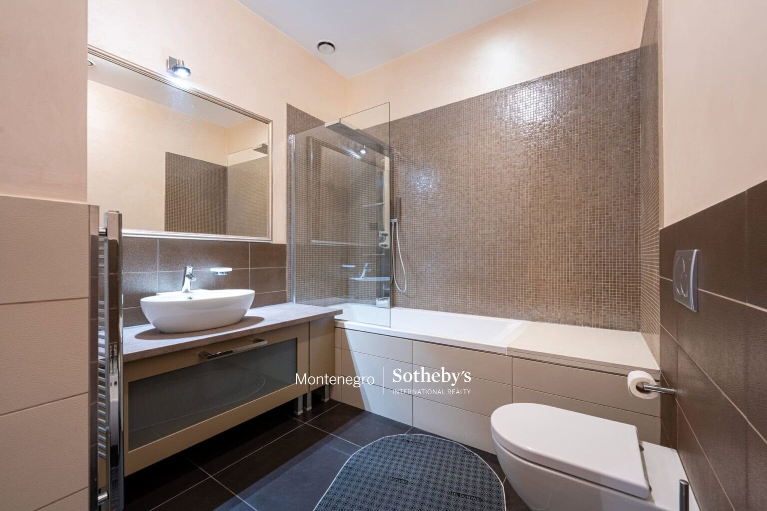 Capital Plaza Two-bedroom Apartment