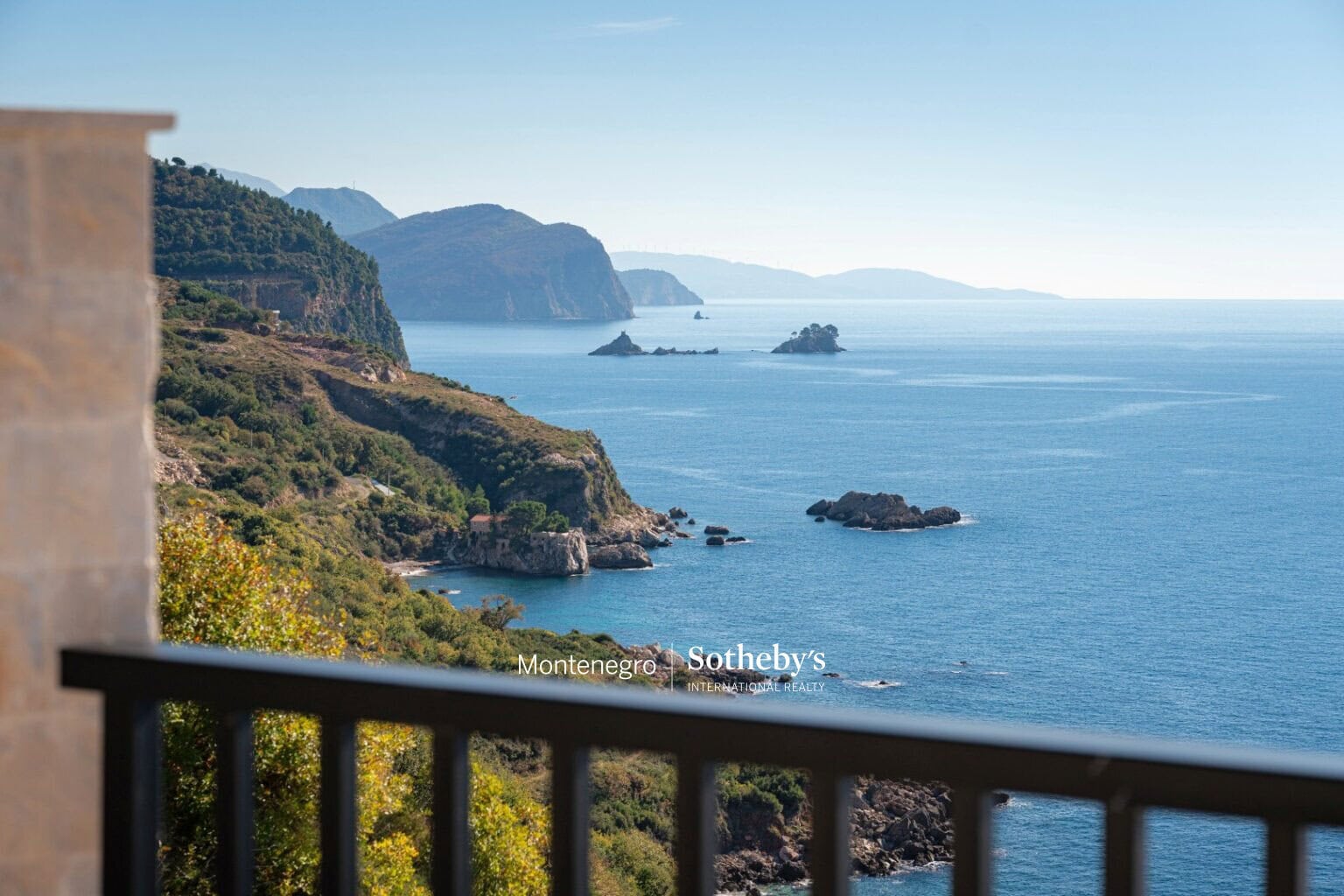 Cliffiside villa Skocidjevojka