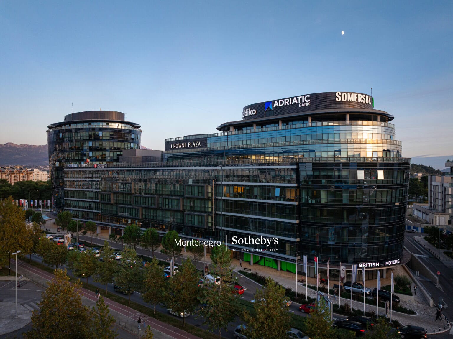 Capital Plaza One-Bedroom Apartment