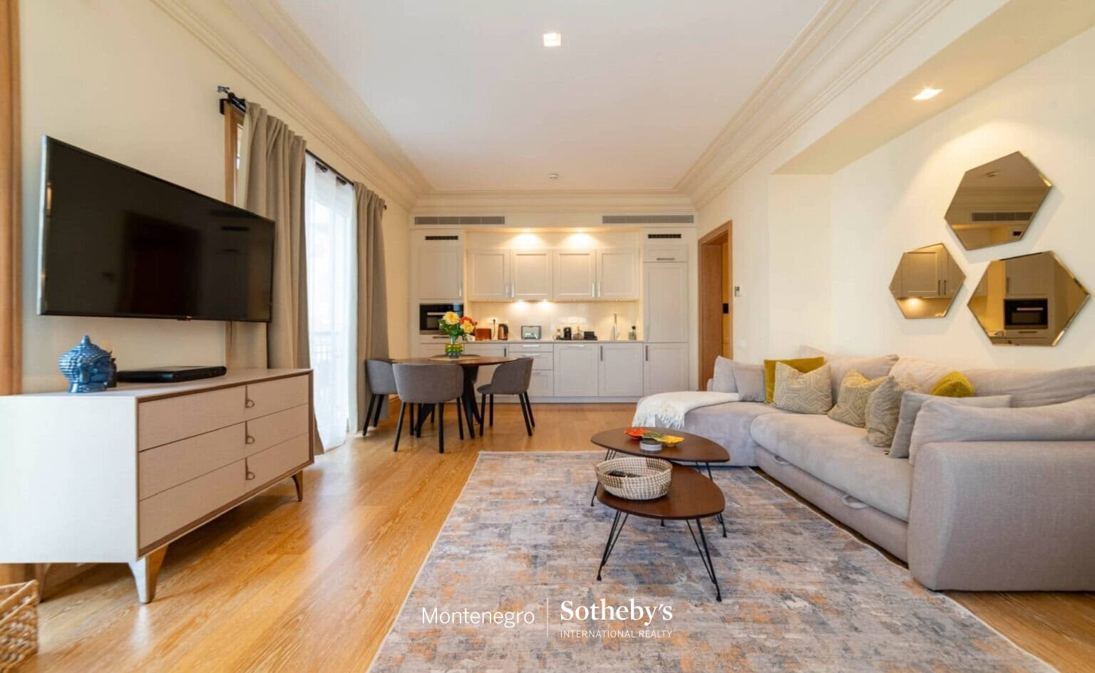 1 Bedroom Apartment in Ksenija Building for Rent