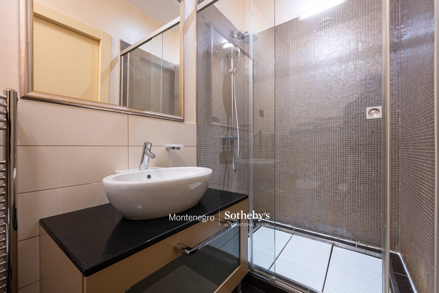 Capital Plaza One-Bedroom Apartment