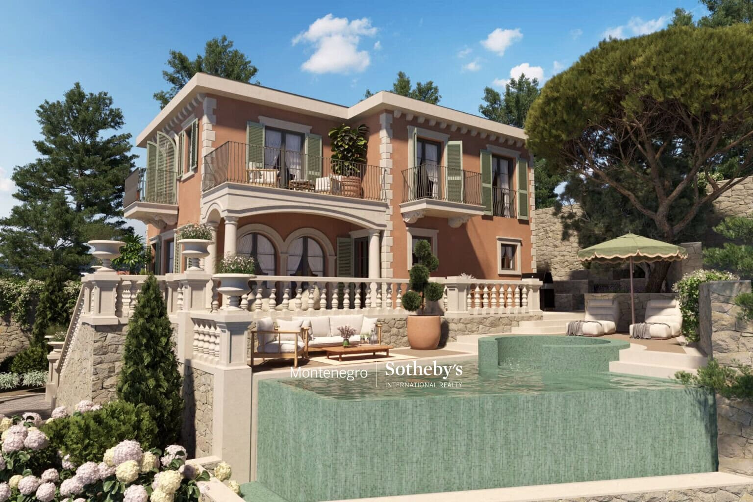 Luxury Waterfront Villa