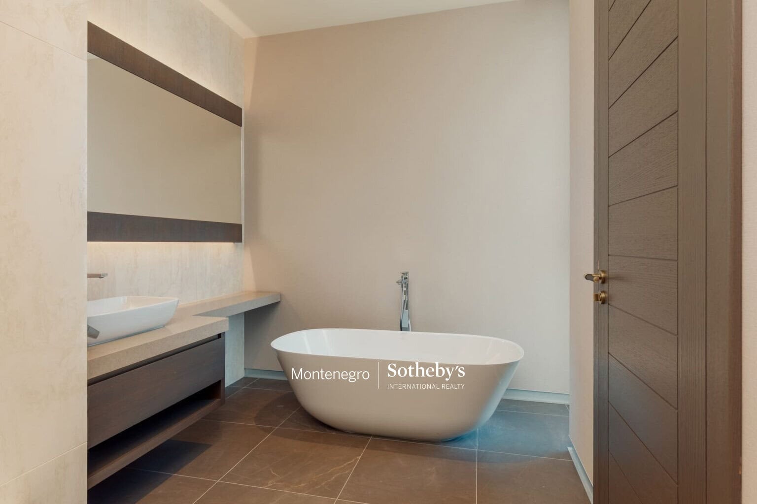 Portonovi Waterfront 2 bedroom Apartment