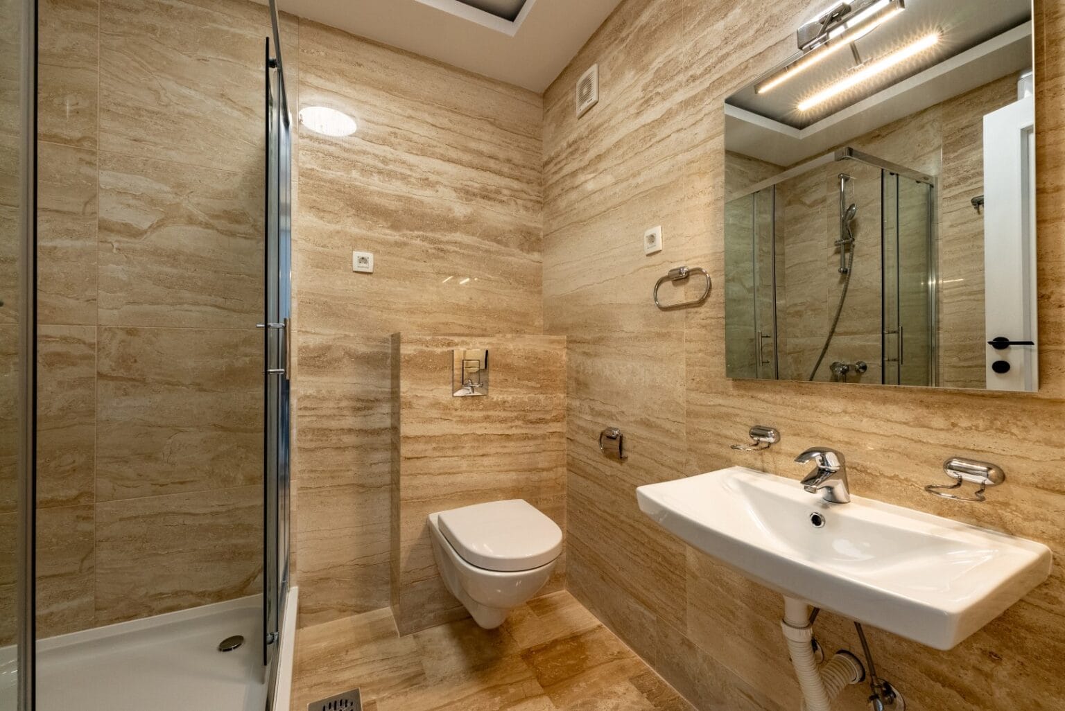 Luxury three-bedroom apartment Pržno